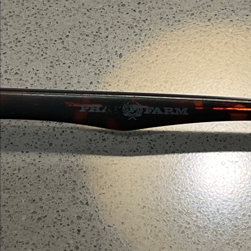 Phat Farm Tortoise Shell Eyewear - Picture 4 of 12